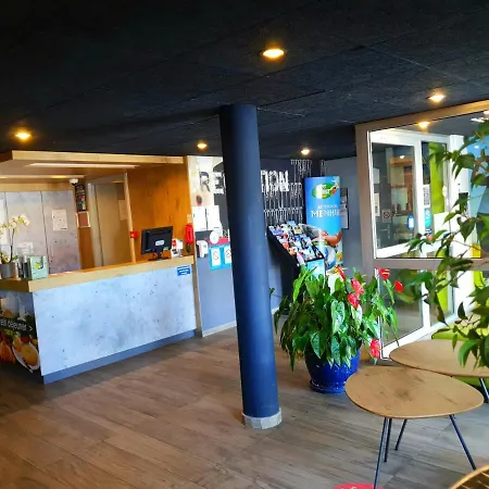 Отель Cit'hotel Design Evry Senart 2*
