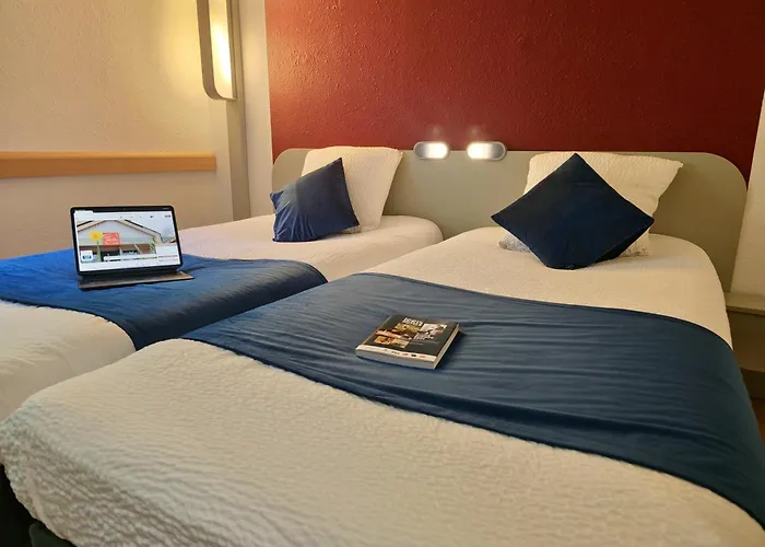 Cit'hotel Design Evry Senart Hotel